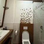 Cozy At The Market 자다르