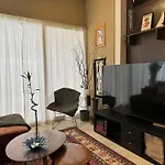 Cozy At The Market 아파트