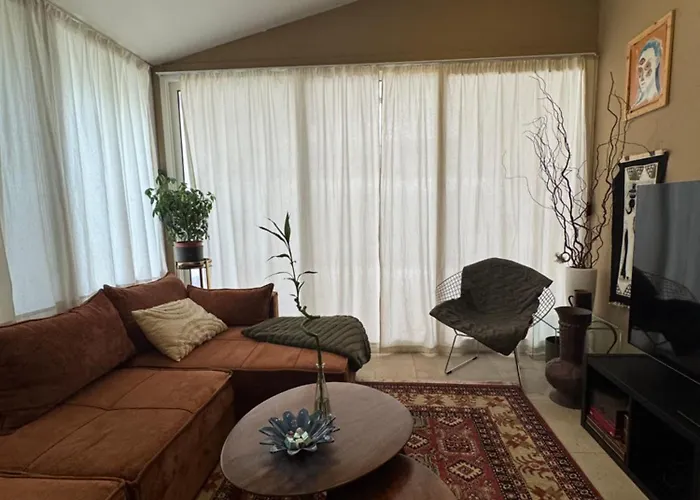 Cozy At The Market *